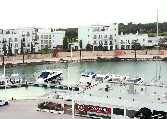 Divine Aquamar 106 By Jg Holiday home